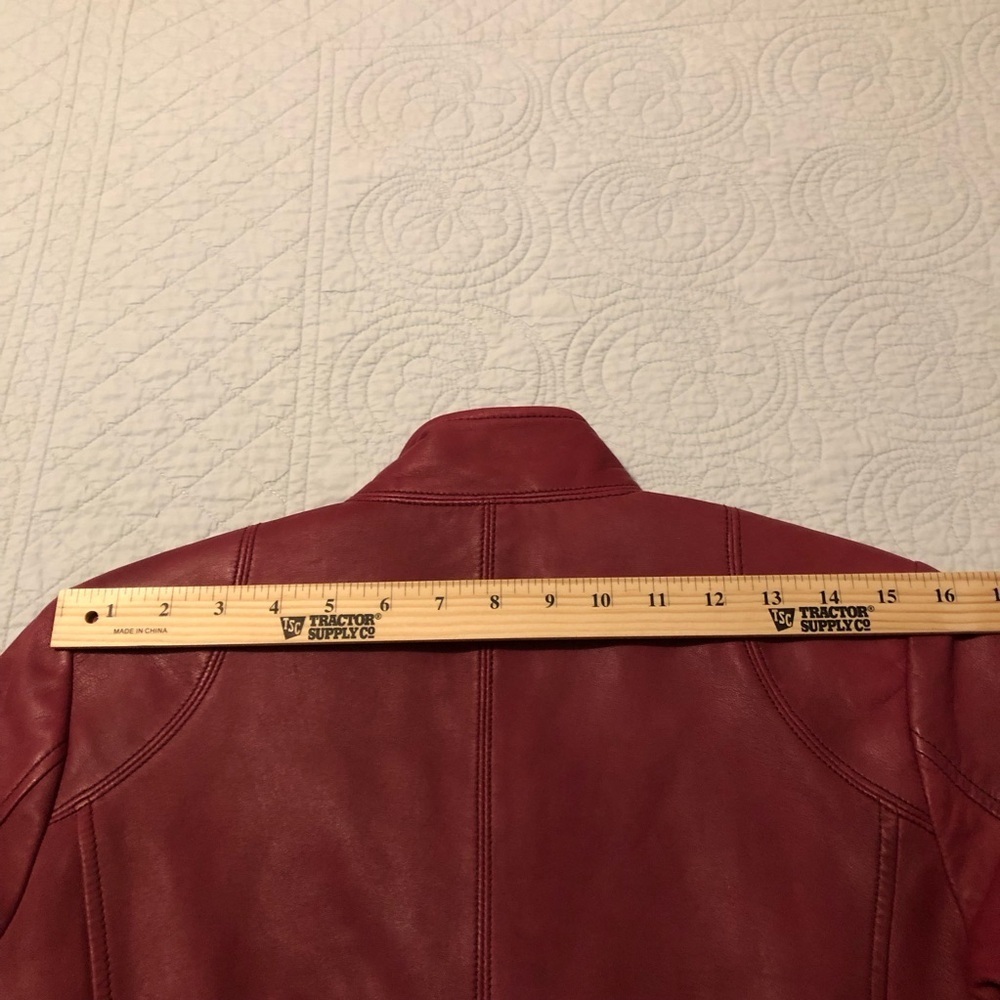 Banana Republic leather jacket. Size small. - Picture 13 of 14